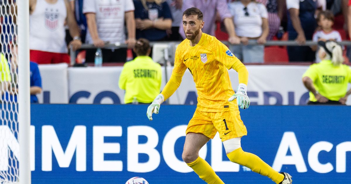 Matt Turner’s Fight for USMNT Spot: A Transfer on the Horizon?