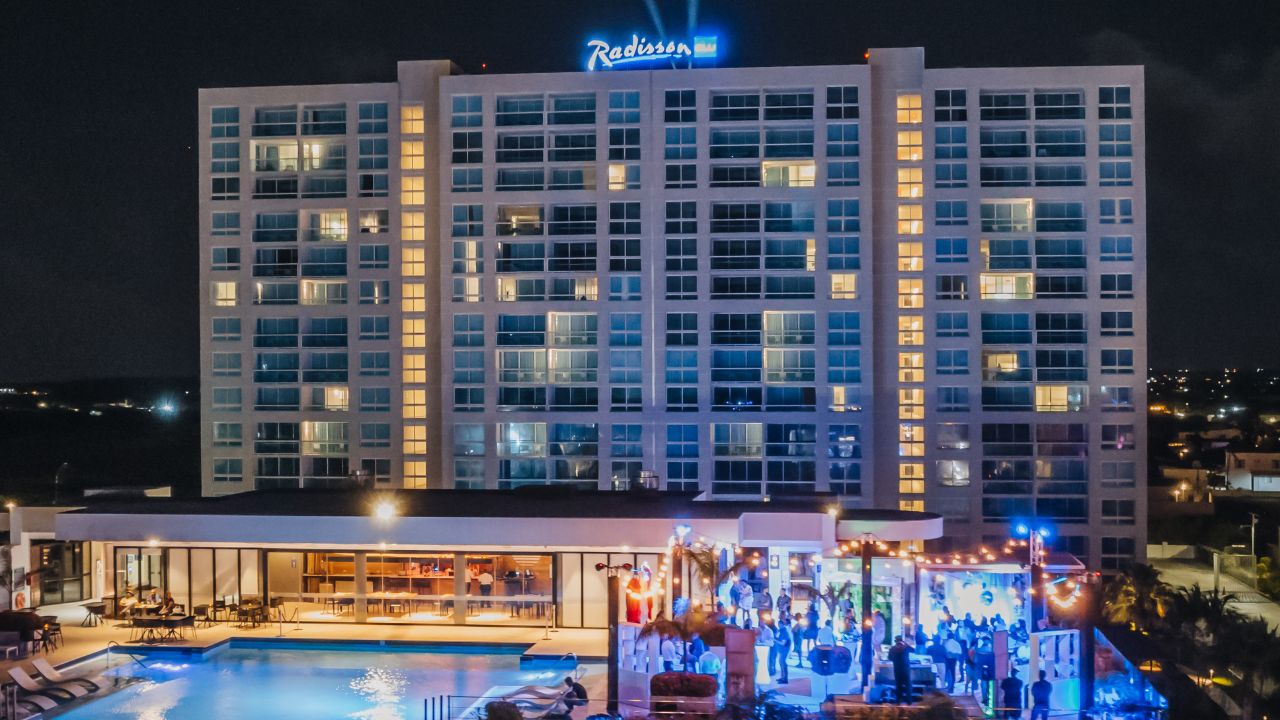 Radisson Blu Celebrates Aruba’s TripAdvisor Win: No. 1 in the Caribbean