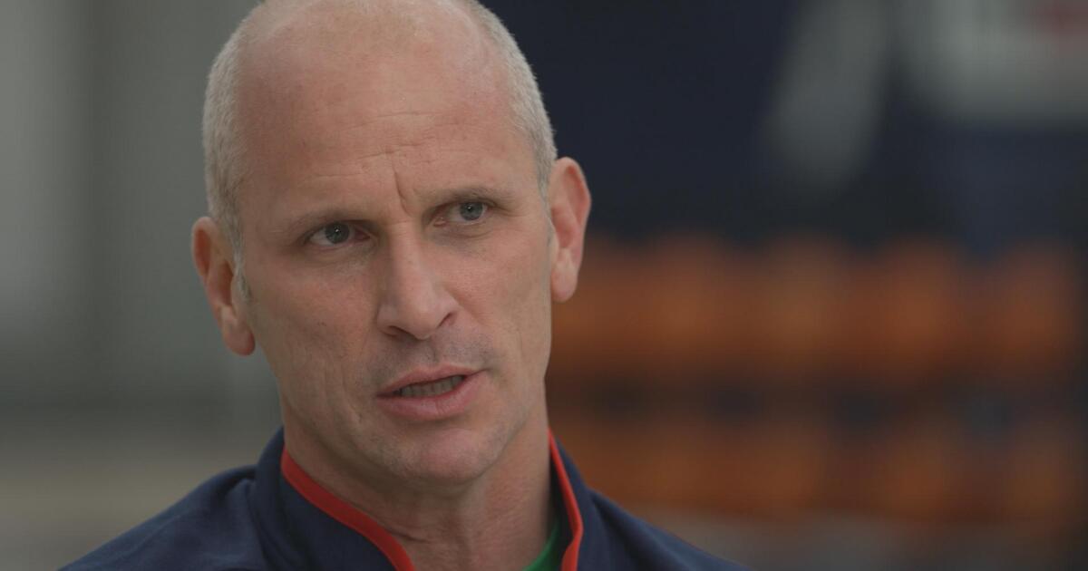 Dan Hurley’s Intensity, Superstitions, and Family Legacy at UConn