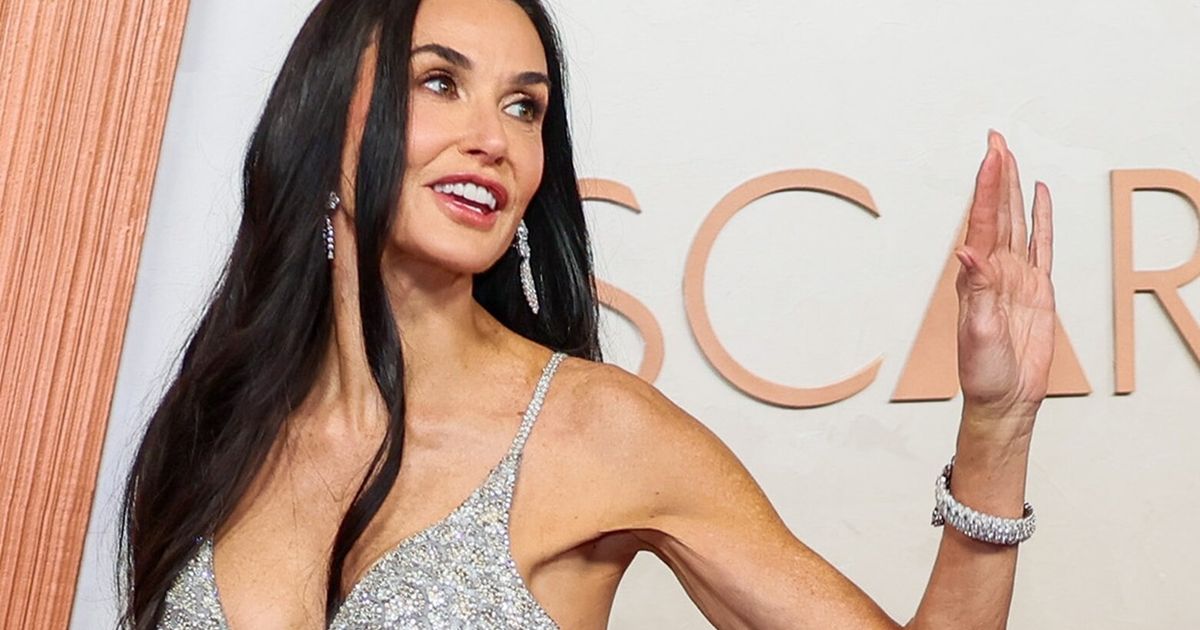 Demi Moore Crowned World’s Most Beautiful 2025 by People Magazine – FYM News