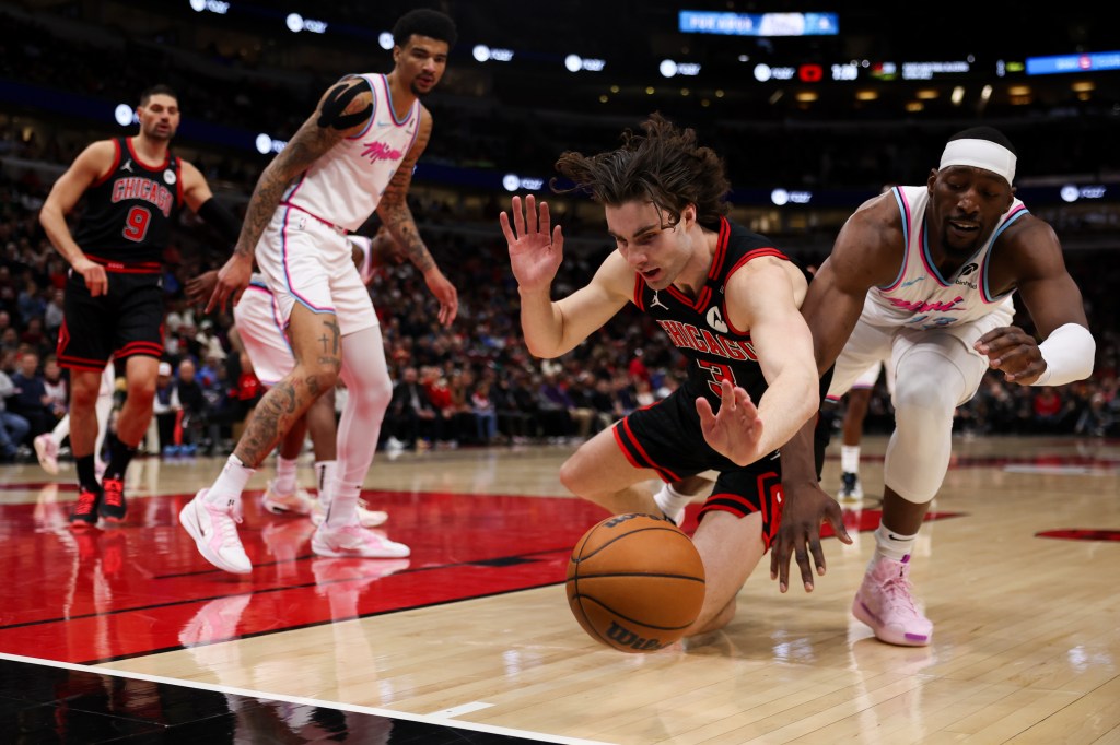Chicago Bulls Face Uncertainty with Lonzo Ball and Josh Giddey Injuries