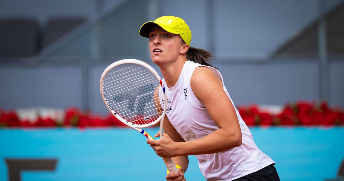 Iga Swiatek Survives Scare to Reach Madrid Quarterfinals | FYM News
