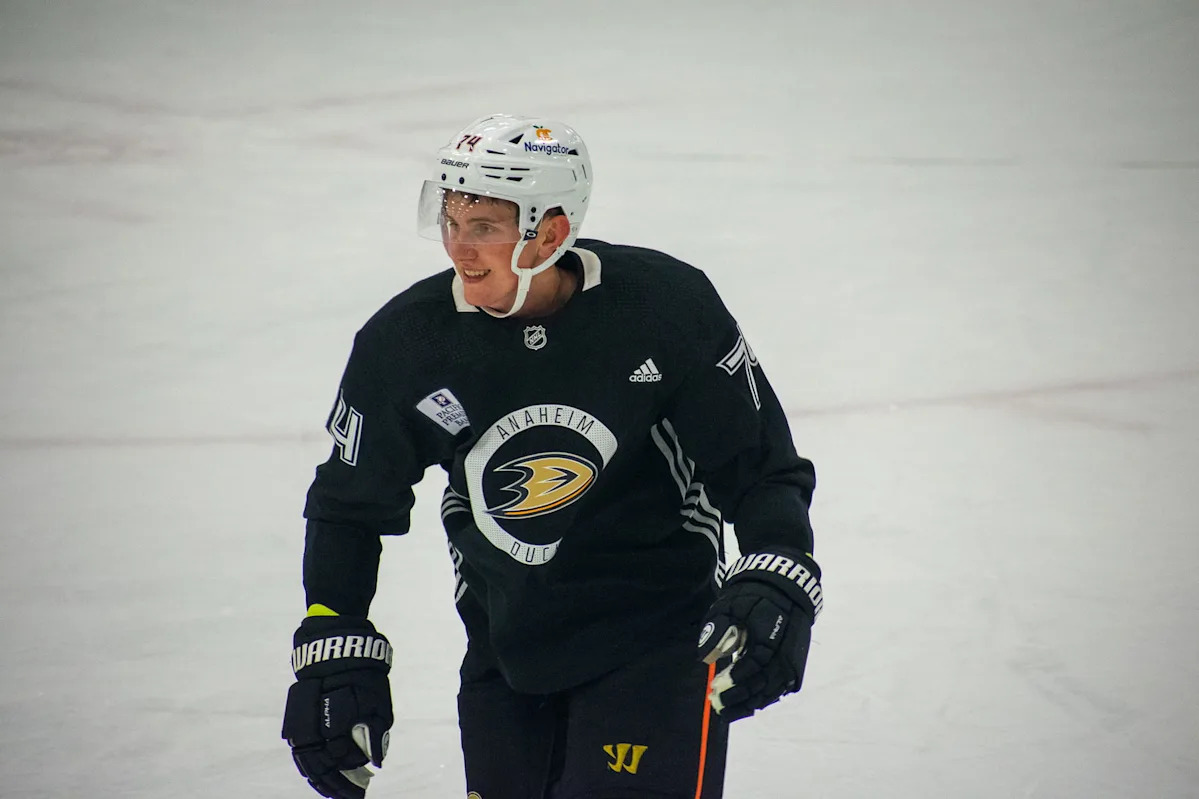 Ian Moore Joins Ducks: A New Era for Anaheim’s Defense