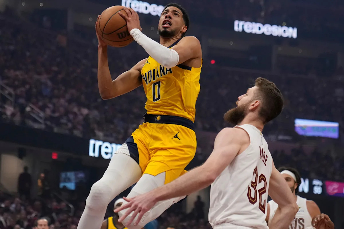 Cavs Fall to Pacers in Game 1: Haliburton Leads Indiana to Victory