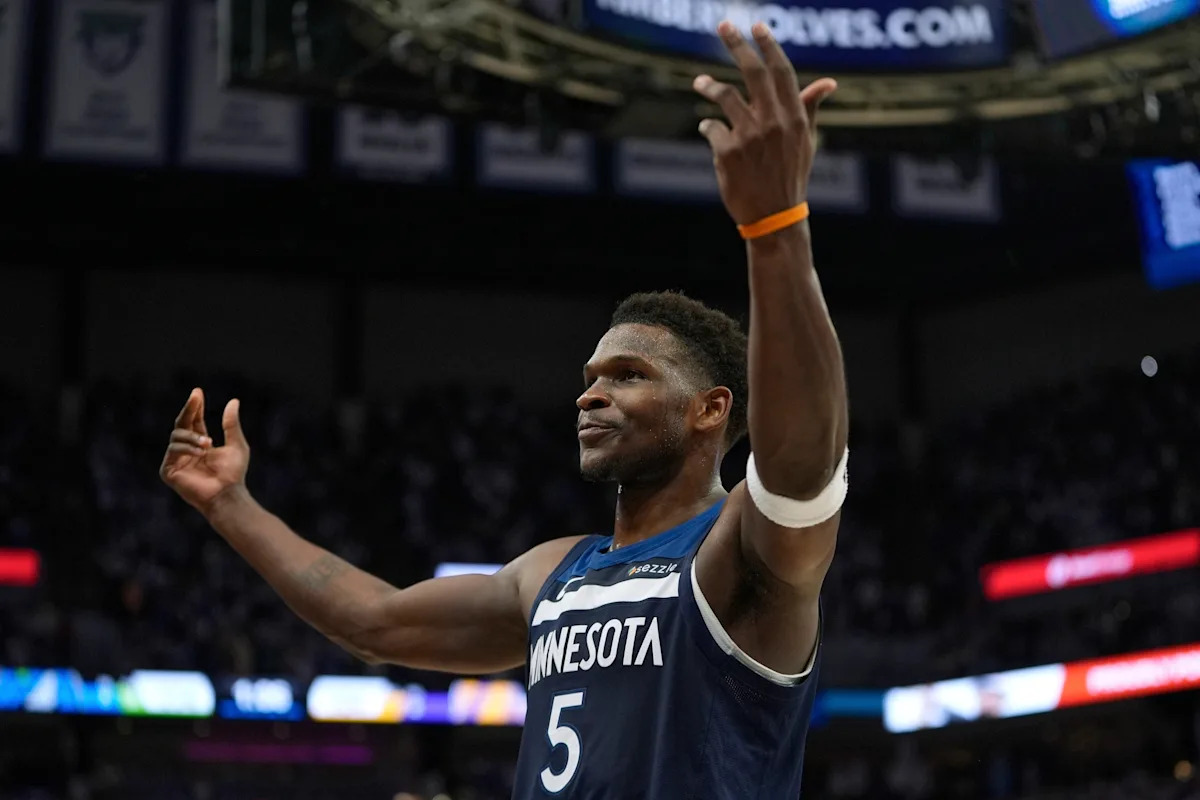 NBA Games Tonight: 2025 Playoffs Betting Odds and Series Breakdown