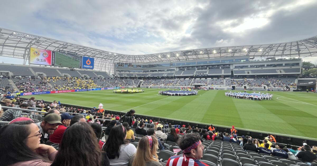 Chivas vs. América Femenil: Saldívar’s Late Goal Secures Victory in LA – FYM News