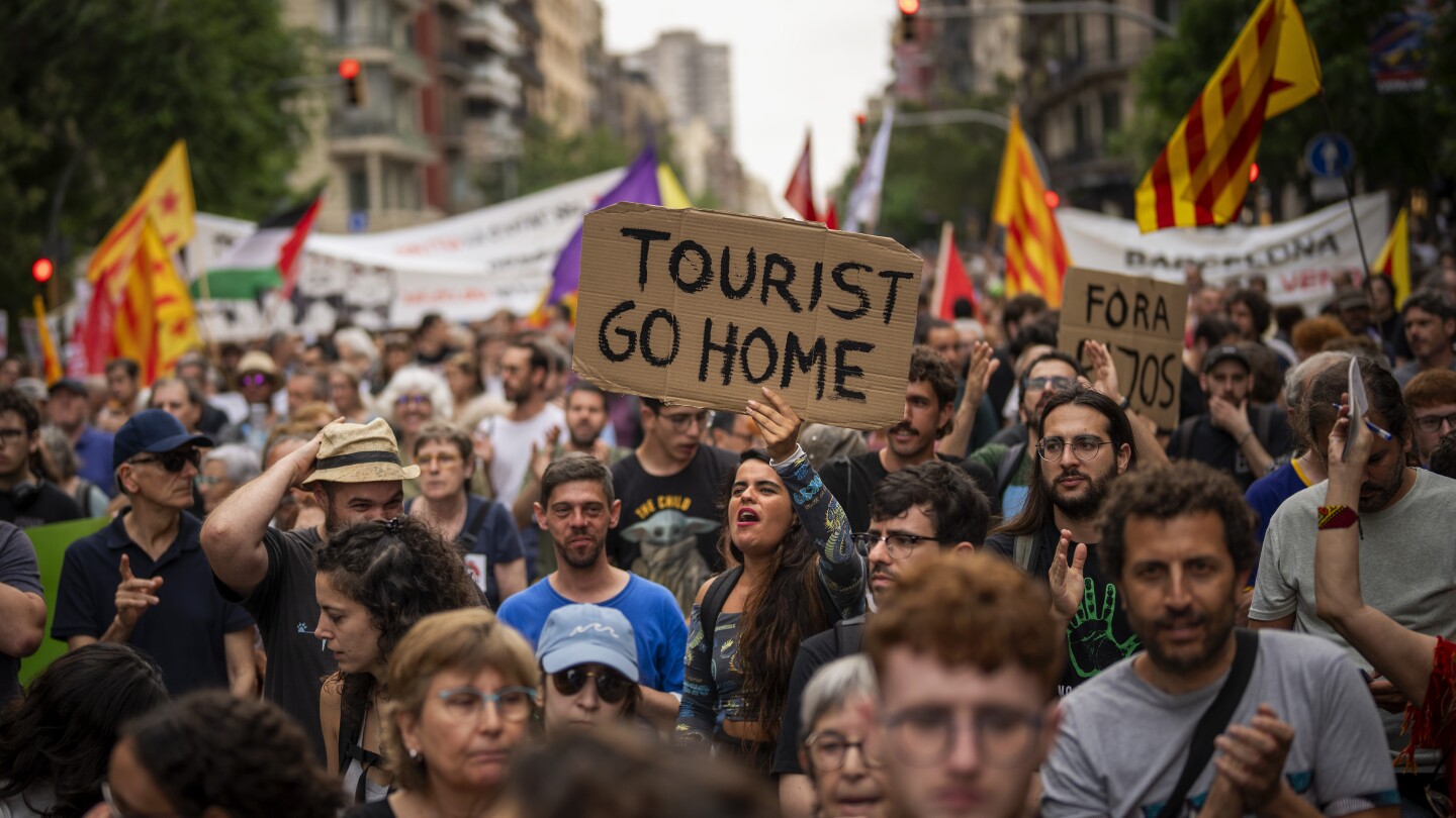 Spain Blocks 66,000 Airbnb Listings: What You Need to Know
