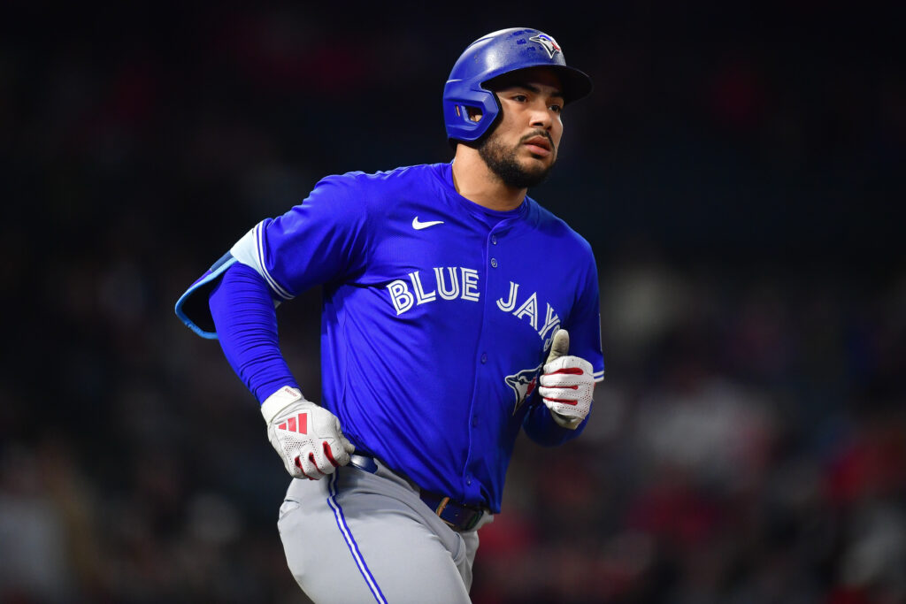 Blue Jays News: Anthony Santander Placed on Injured List