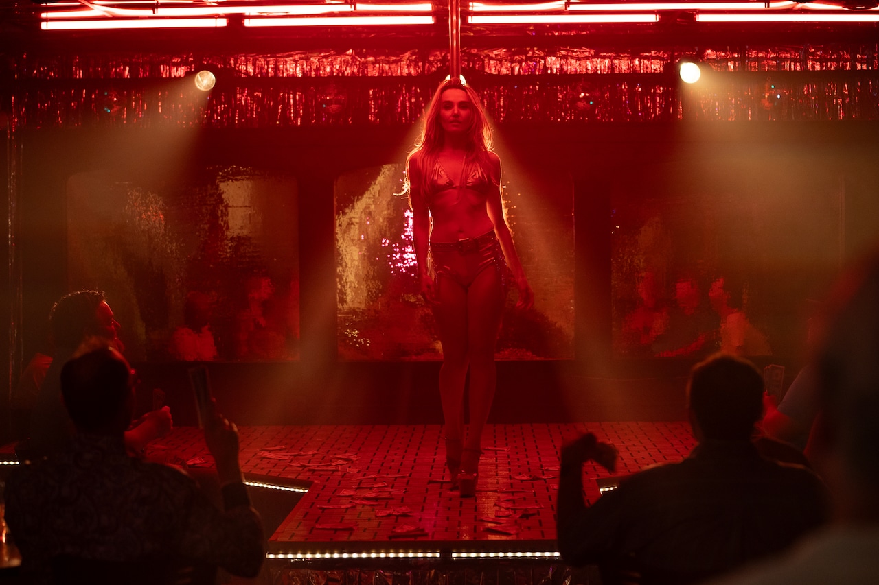 ‘Summer of 69’ Movie: Chloe Fineman’s Syracuse Strip Club Prep