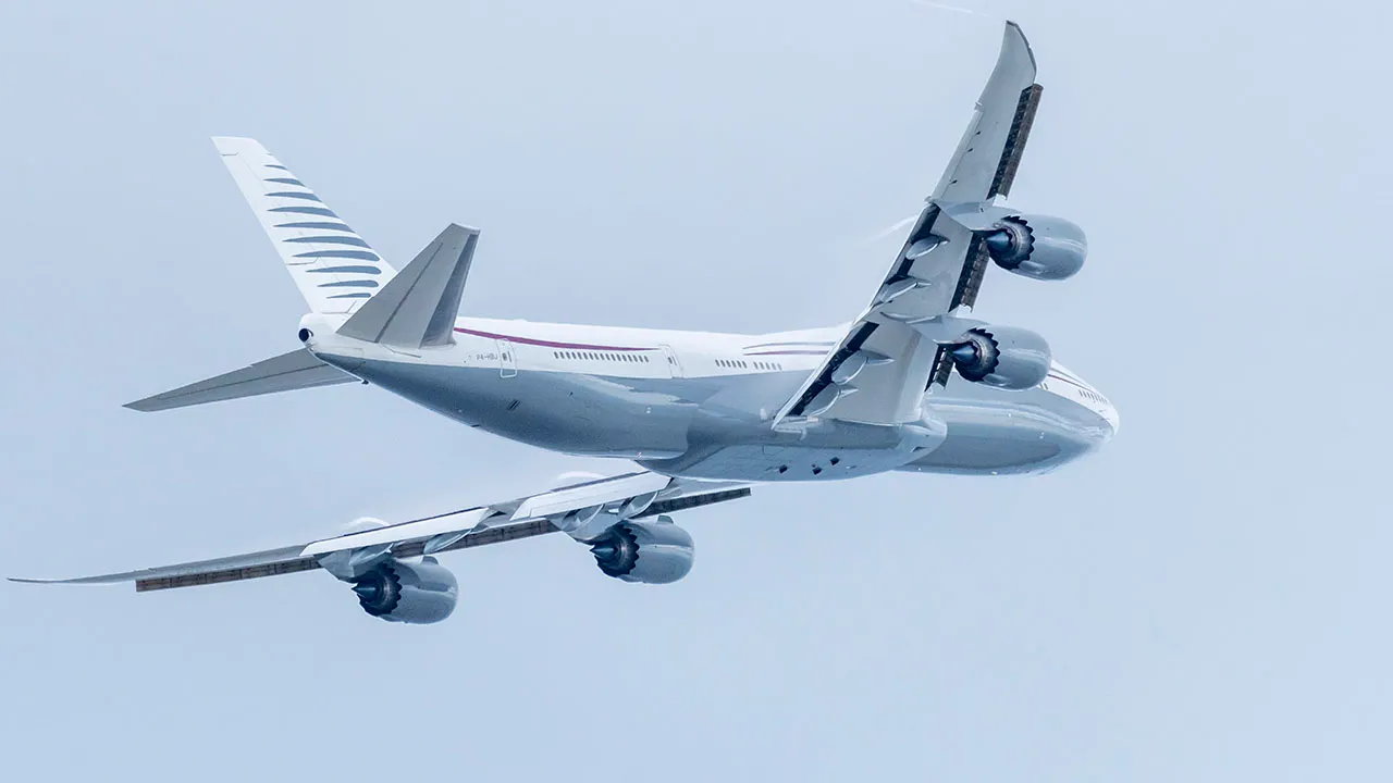 Qatar’s Boeing 747 Gift to DOD Sparks Debate | FYM News