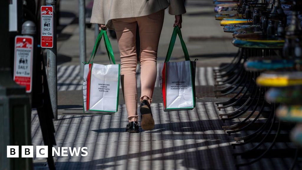 US Economy Shrinks: Tariff Impact and Future Outlook | FYM News
