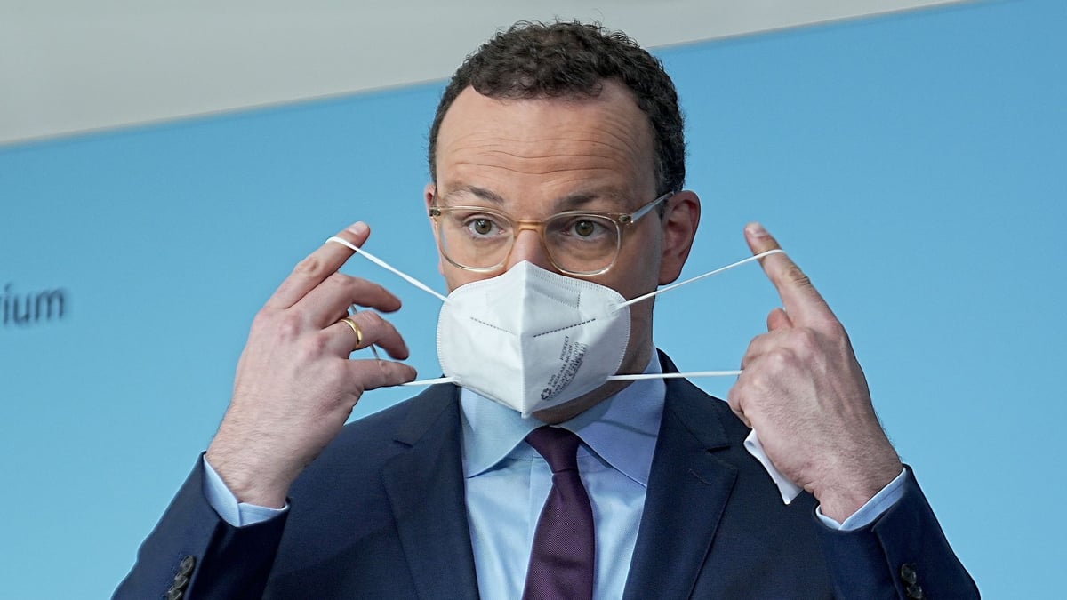 Corona: How Jens Spahn Burned Billions of Euros