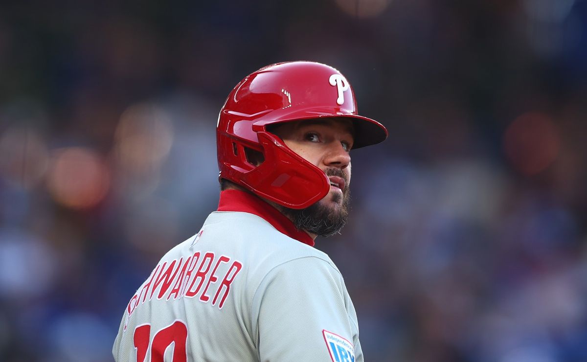 Kyle Schwarber Nears Phillies Home Run Record: Chasing a Legend