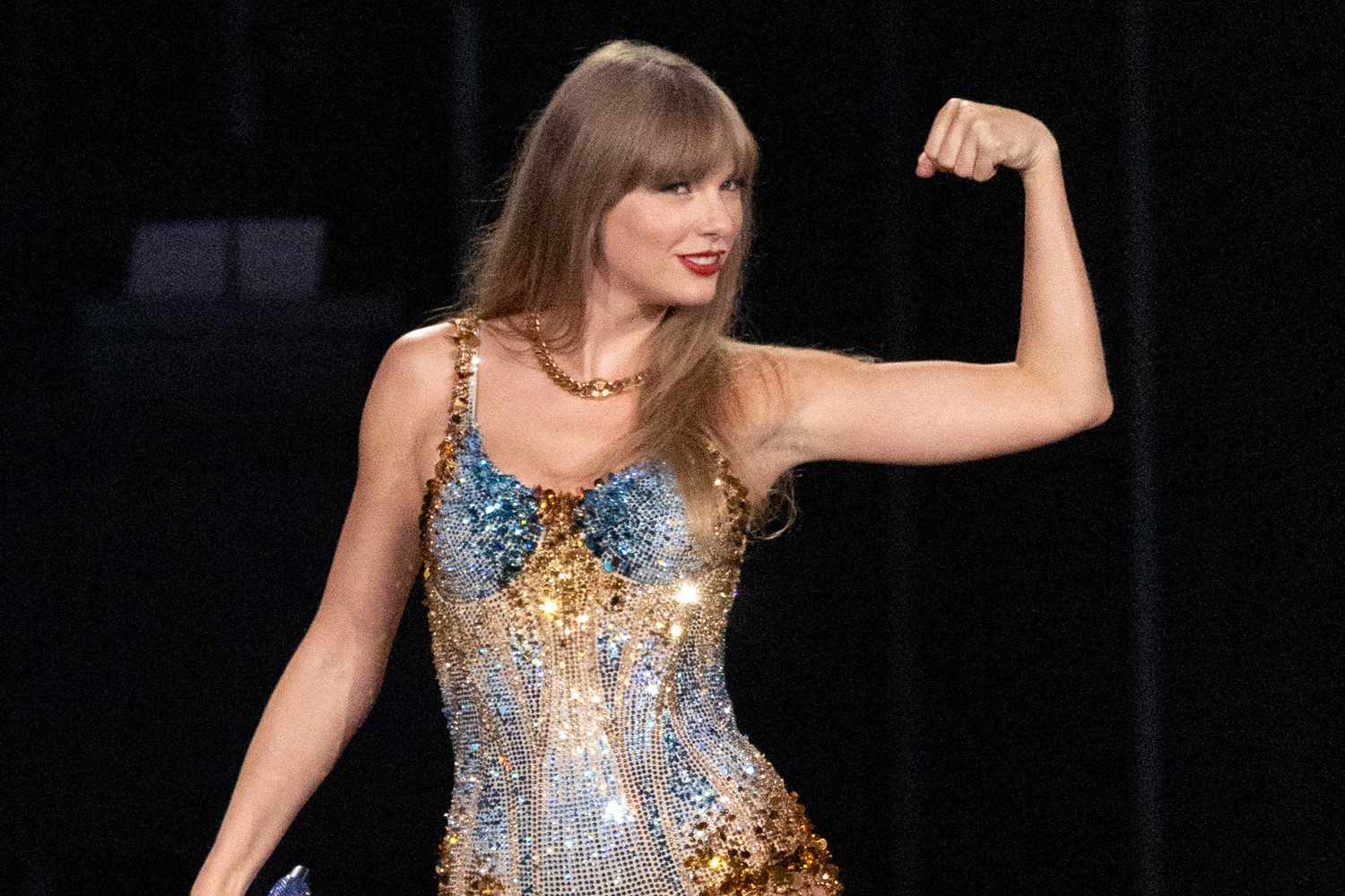 Taylor Swift Buys Back Music Catalog After Scooter Braun Drama – FYM News