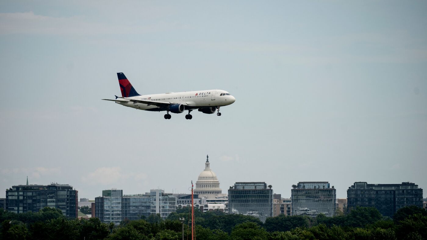 Army Helicopter Incident at DCA: Sean Duffy Calls for Accountability