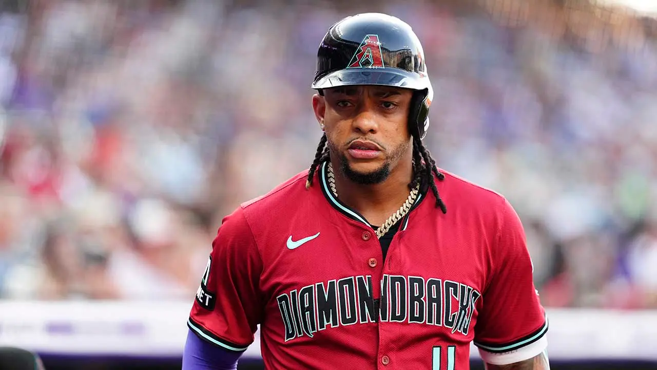 Ketel Marte’s Emotional Reaction: Fan’s Comment on Late Mother Sparks Outrage