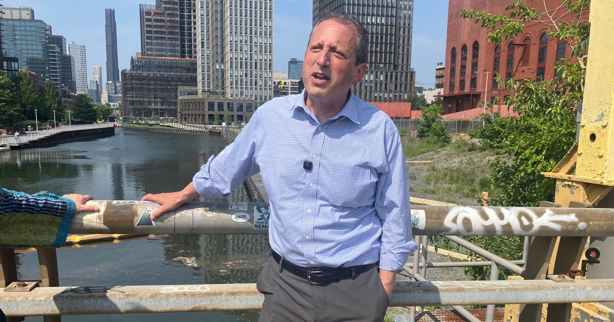 Brad Lander’s Gowanus Rezoning: A Blueprint for Future Mayoral Candidates?