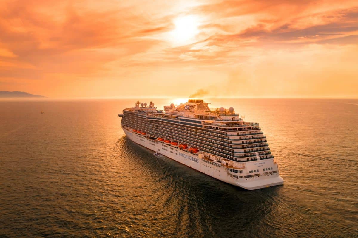 10 Best Cruises from Singapore for a Fun-Filled Vacation at Sea | FYM News