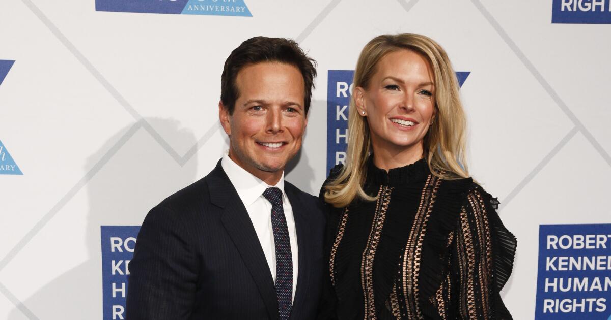 Kelley Wolf and Scott Wolf Divorcing After 21 Years – FYM News