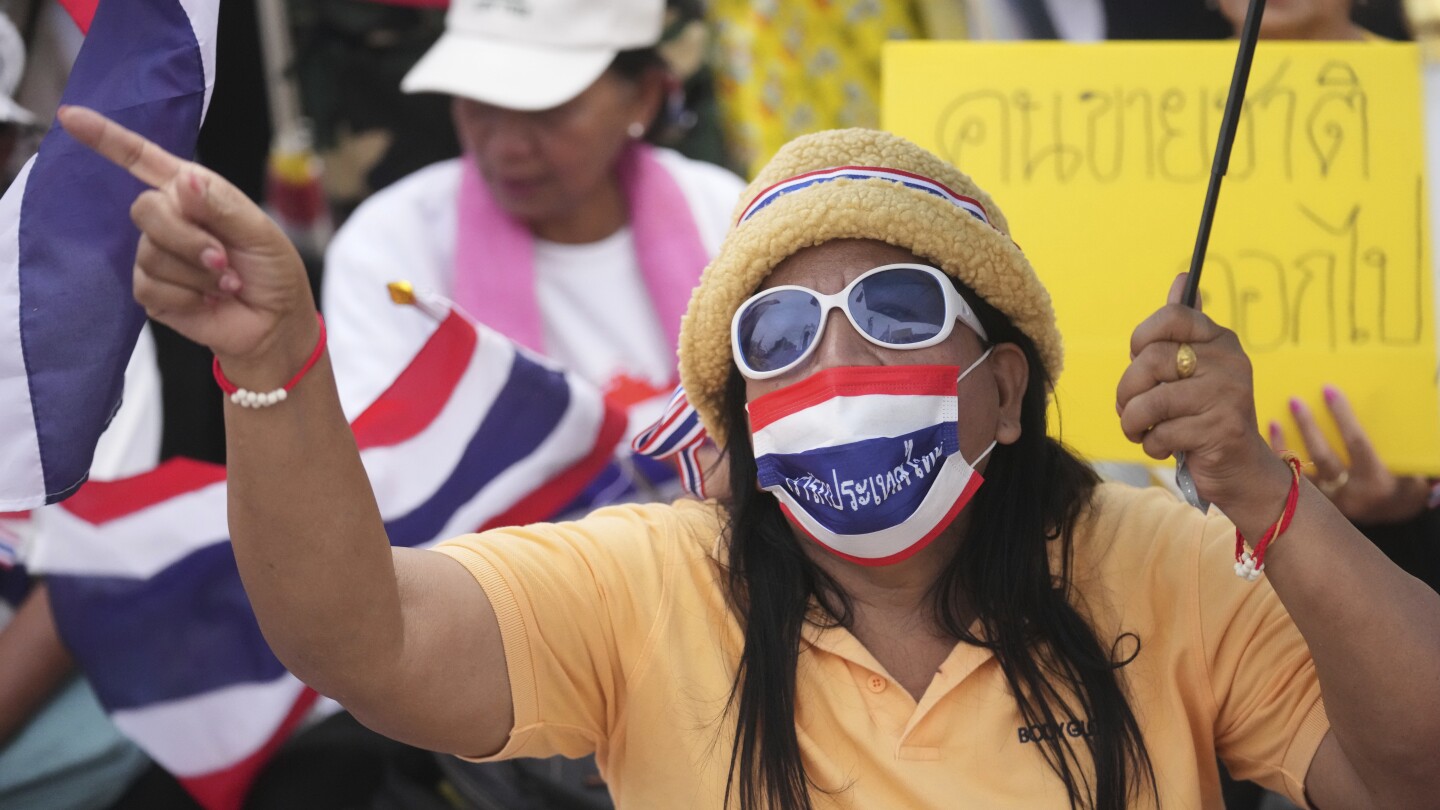Cambodia: Protests Erupt in Bangkok Over Thai PM’s Leaked Call – FYM News