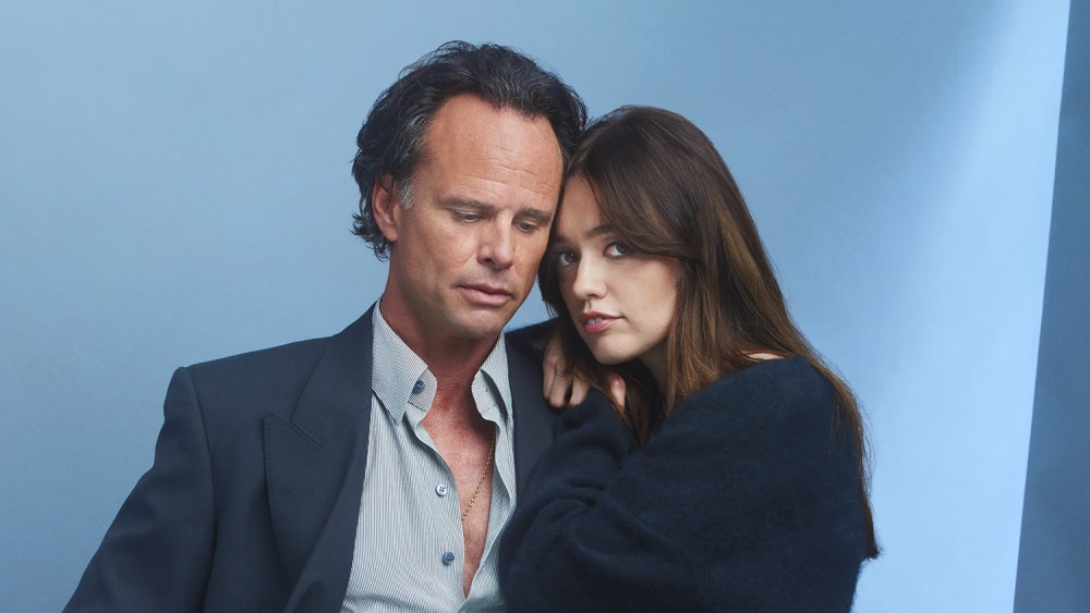 Walton Goggins and Aimee Lou Wood on White Lotus Feud, Cut Scene | FYM News