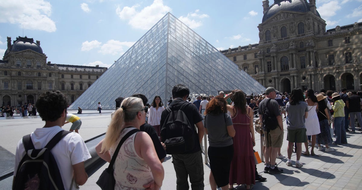 Louvre Museum in Paris Closes Due to Staff Protests – FYM News