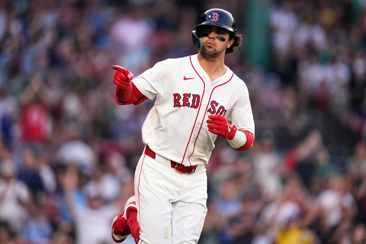 Marcelo Mayer’s Two Home Runs Propel Red Sox to Victory