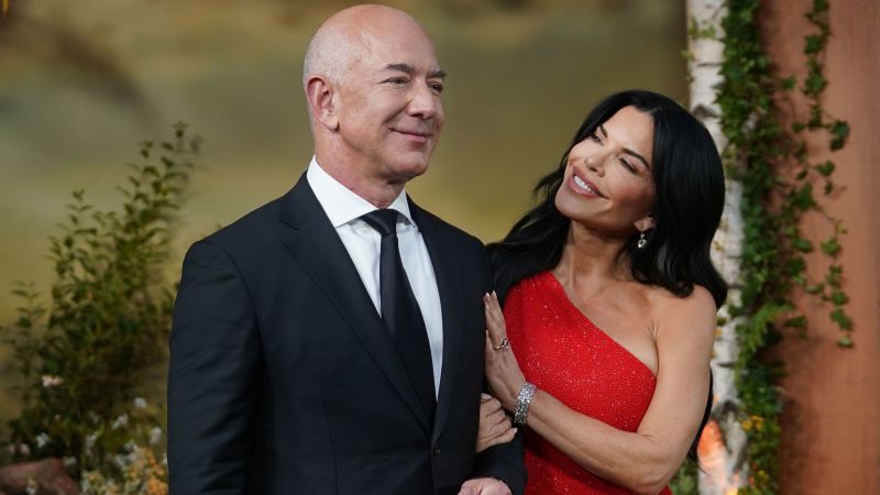 Inside Jeff Bezos and Lauren Sanchez’s Wedding Plans in Venice | FYM News