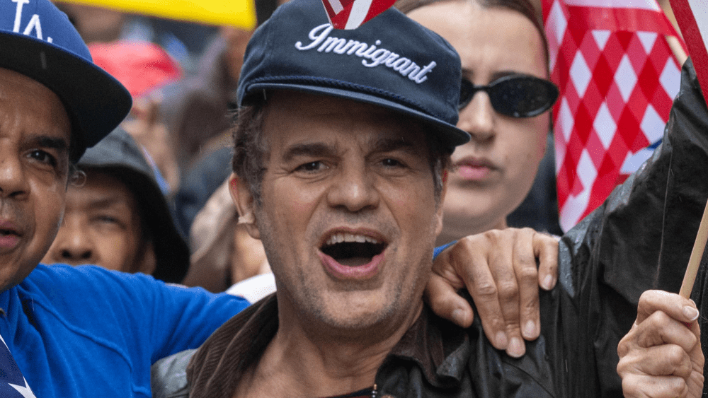 Mark Ruffalo Slams Trump & Billionaires: A Needed Wake-Up Call? | FYM News