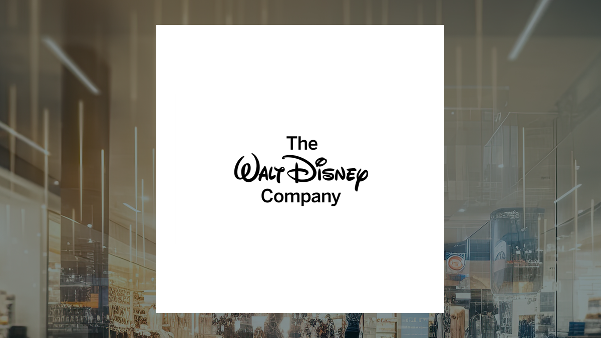 Is Disney Stock (NYSE:DIS) a Moderate Buy? Analyst Ratings & Outlook