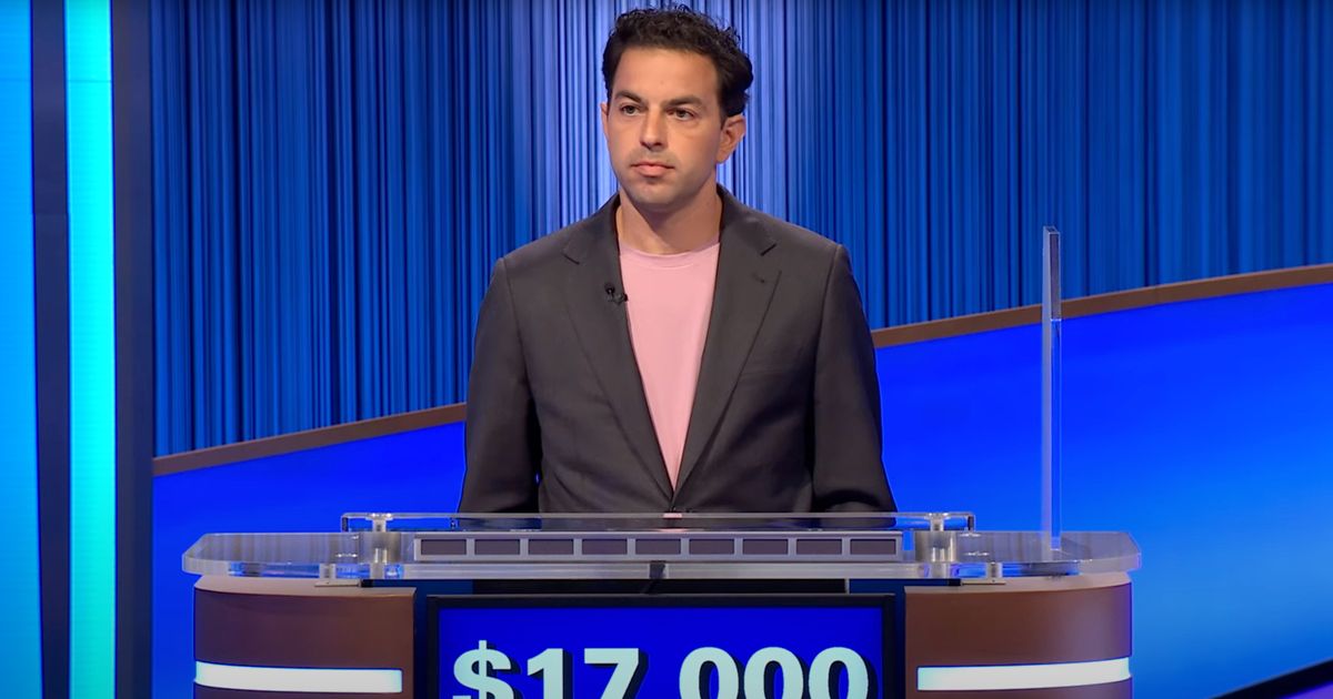 Jeopardy! Fans Outraged by ‘Absurd’ Ryan Seacrest Question | FYM News