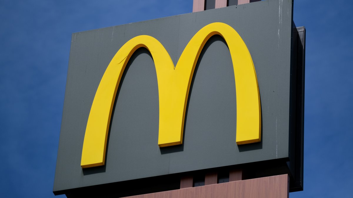 McDonald’s Spicy McMuffin & Snack Wrap Return: Menu Changes Debut