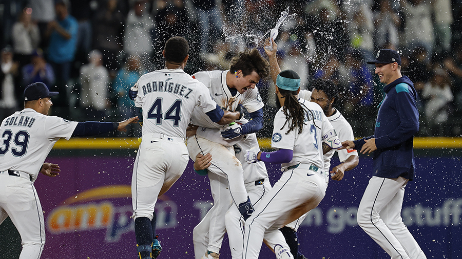 Walkoff Highlights Cole Young’s Surge with Seattle Mariners | FYM News