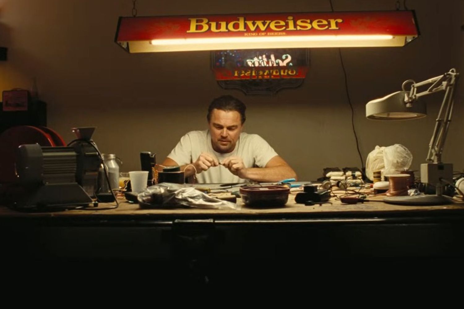 Leonardo DiCaprio and Sean Penn Face Off in ‘One Battle After Another’ – FYM News