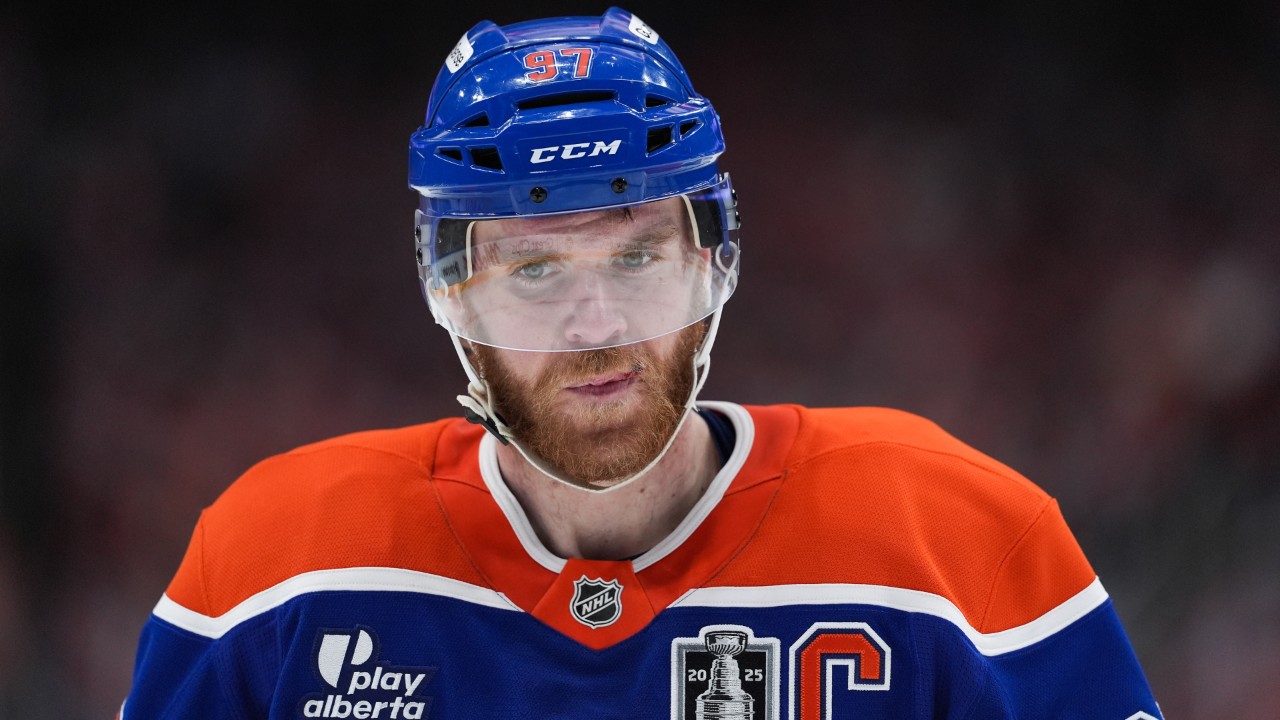 Connor McDavid Extension: Oilers GM Stan Bowman Optimistic