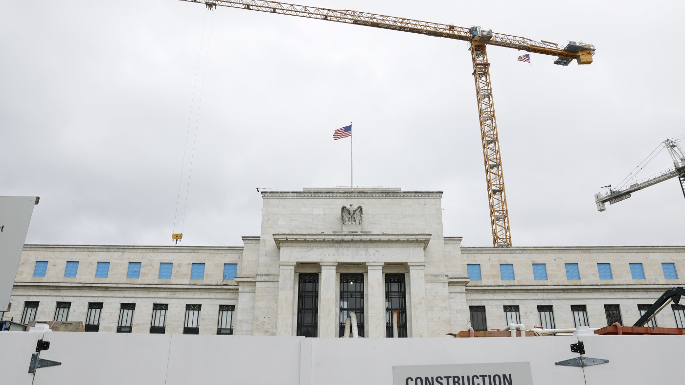 White House Attacks Fed Over Renovations: The Bill Pulte Angle