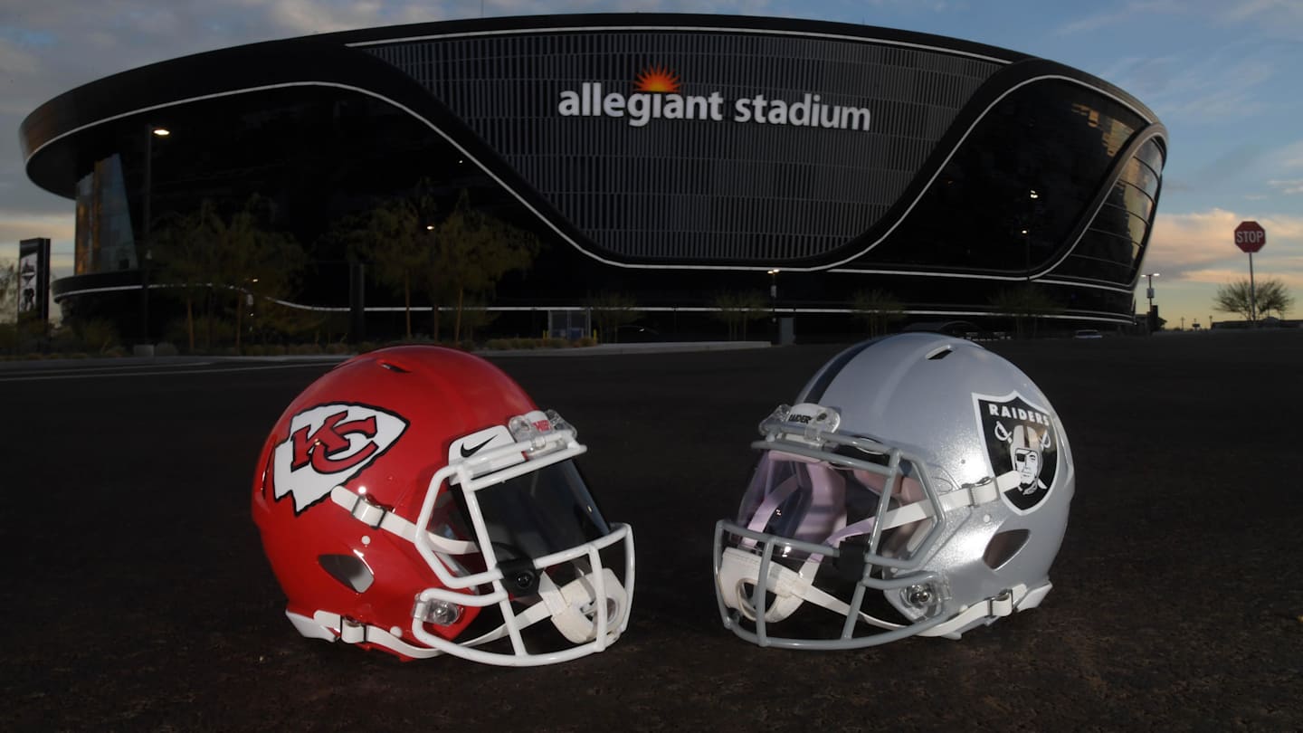 Former Raiders Head Coach Antonio Pierce Spotted at Chiefs Training Camp