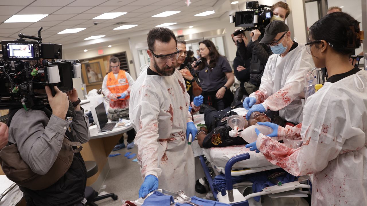 Noah Wyle and “The Pitt” Season 2: Behind the Scenes