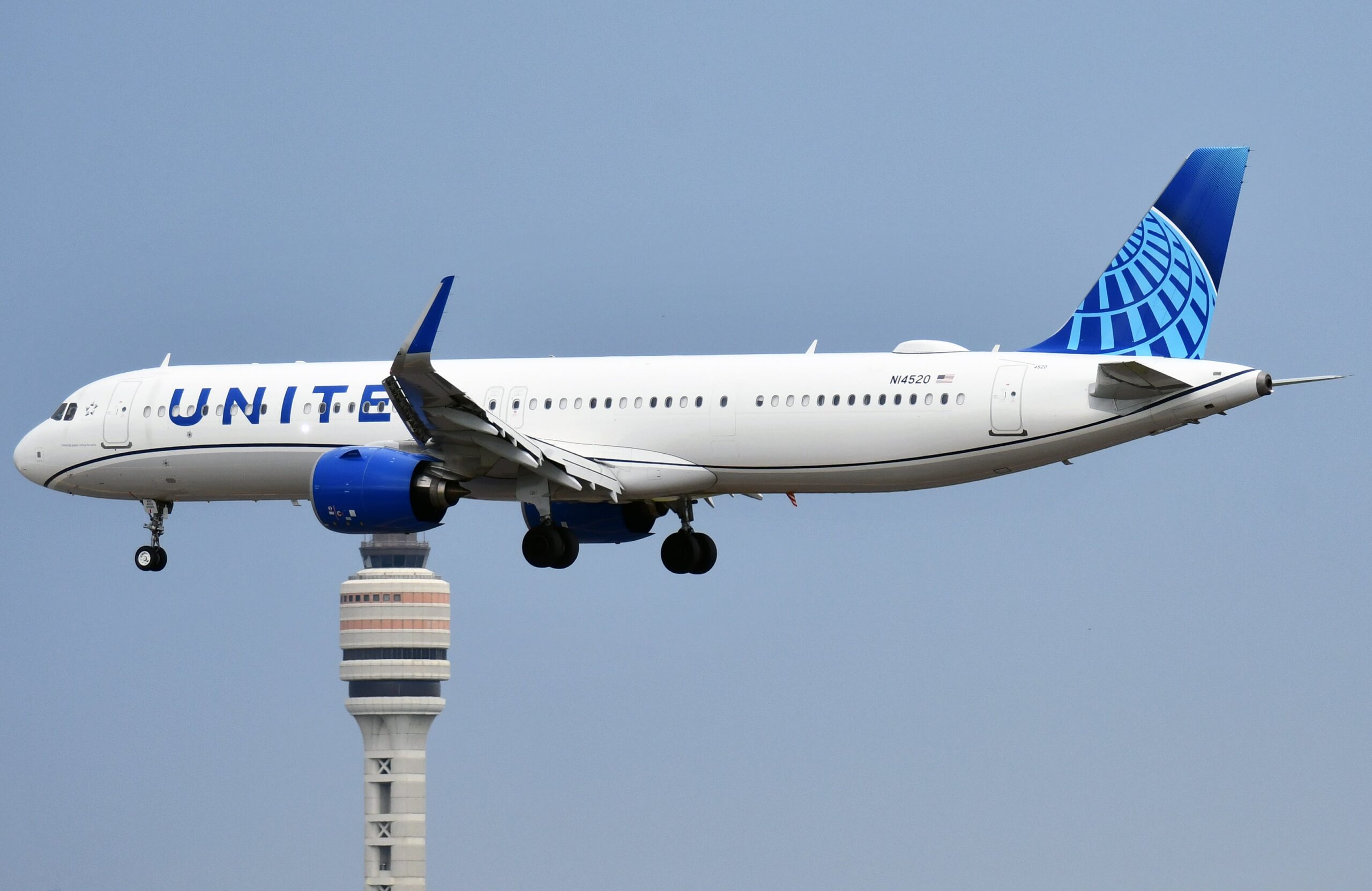 United Airlines Offers Free Apple TV+ Inflight Viewing