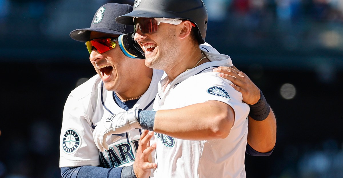 Mariners Complete Sweep with 4-3 Win: Get the Latest Score!