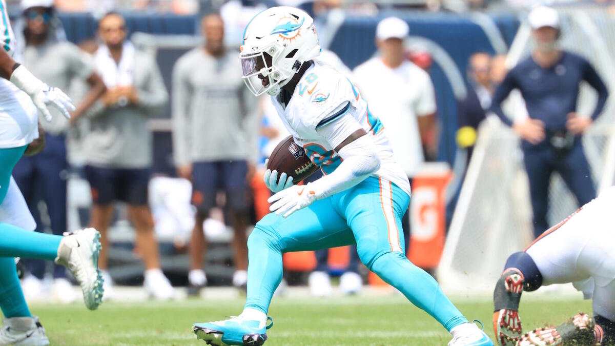 Ollie Gordon: A Must-Add Fantasy Football Player Amid Dolphins RB Injuries