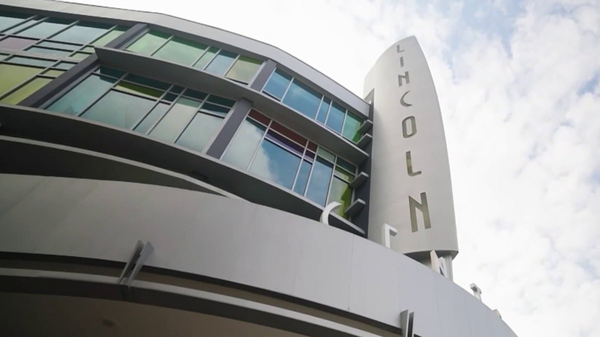 Regal Cinema in Miami Beach to Transform into an Immersive Museum