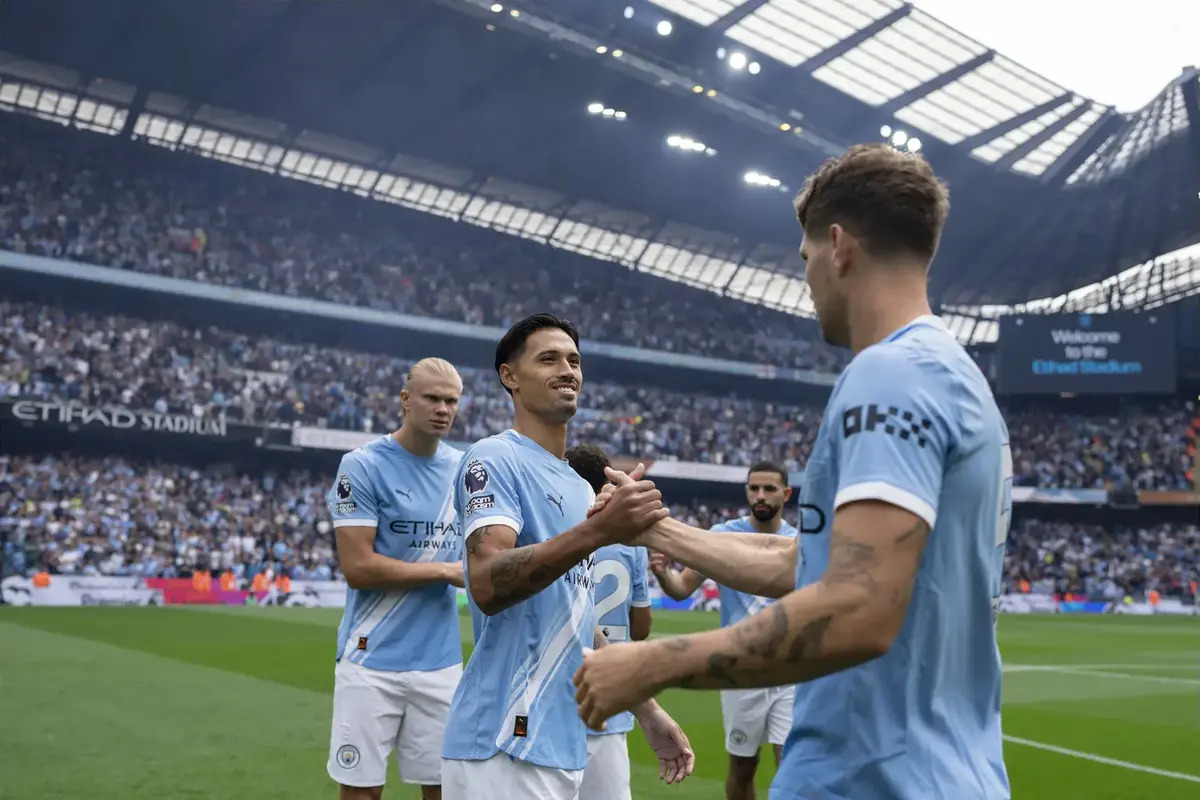 Tijjani Reijnders: Football Executives Shocked by Manchester City’s £45M Deal