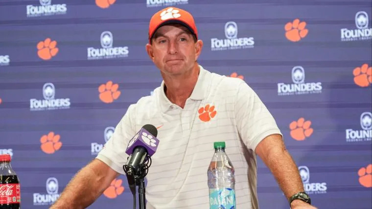 Dabo Swinney on the Hot Seat? Fans Call for Change After Clemson’s Struggles