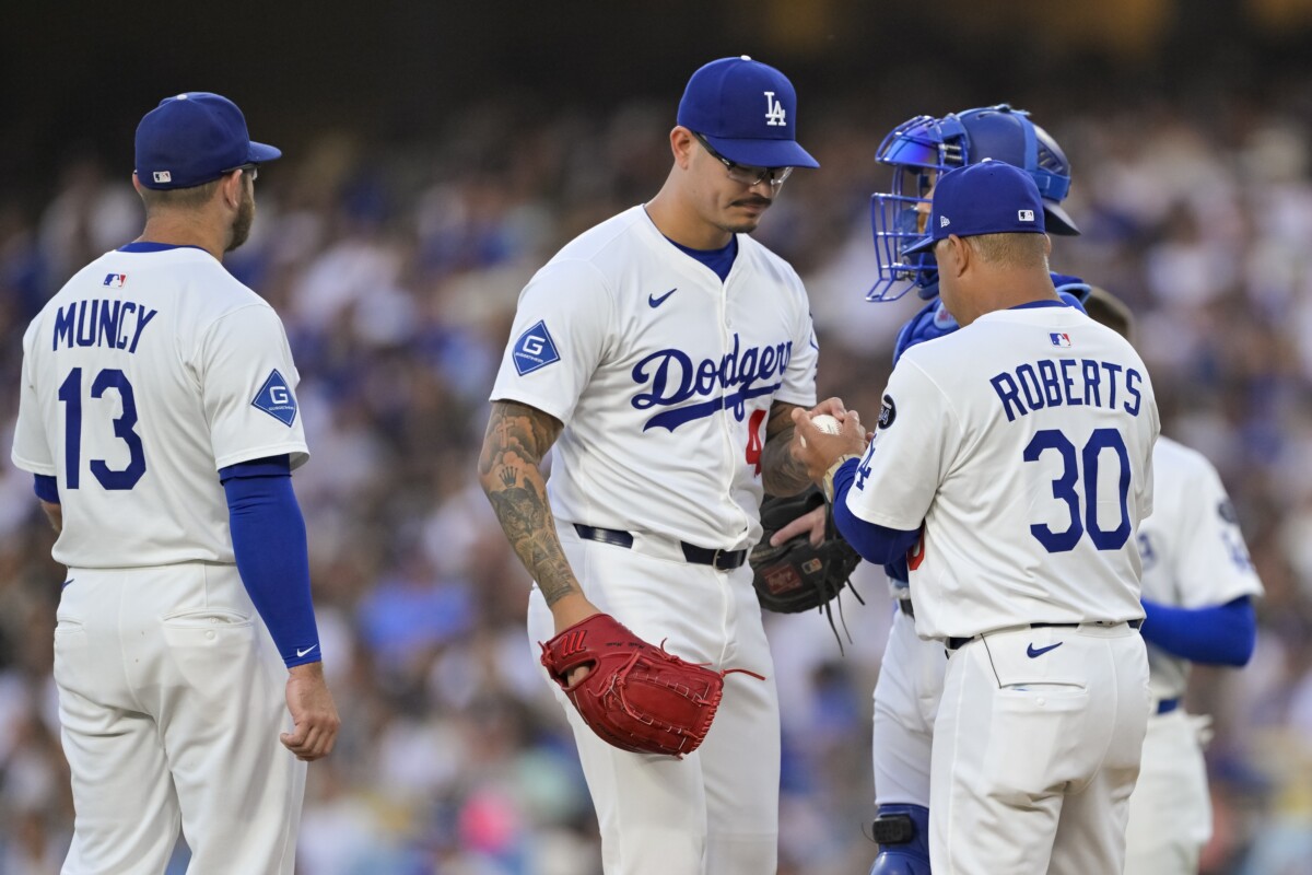 Dave Roberts’ Decision Under Scrutiny: Did Dodgers’ Manager Make the Right Call?