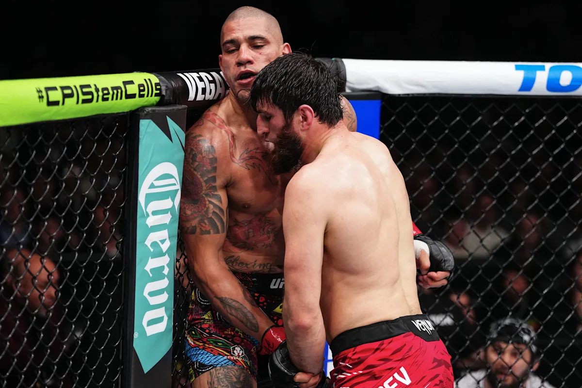 Magomed Ankalaev Accuses Alex Pereira of Greasing Ahead of UFC 320 Rematch