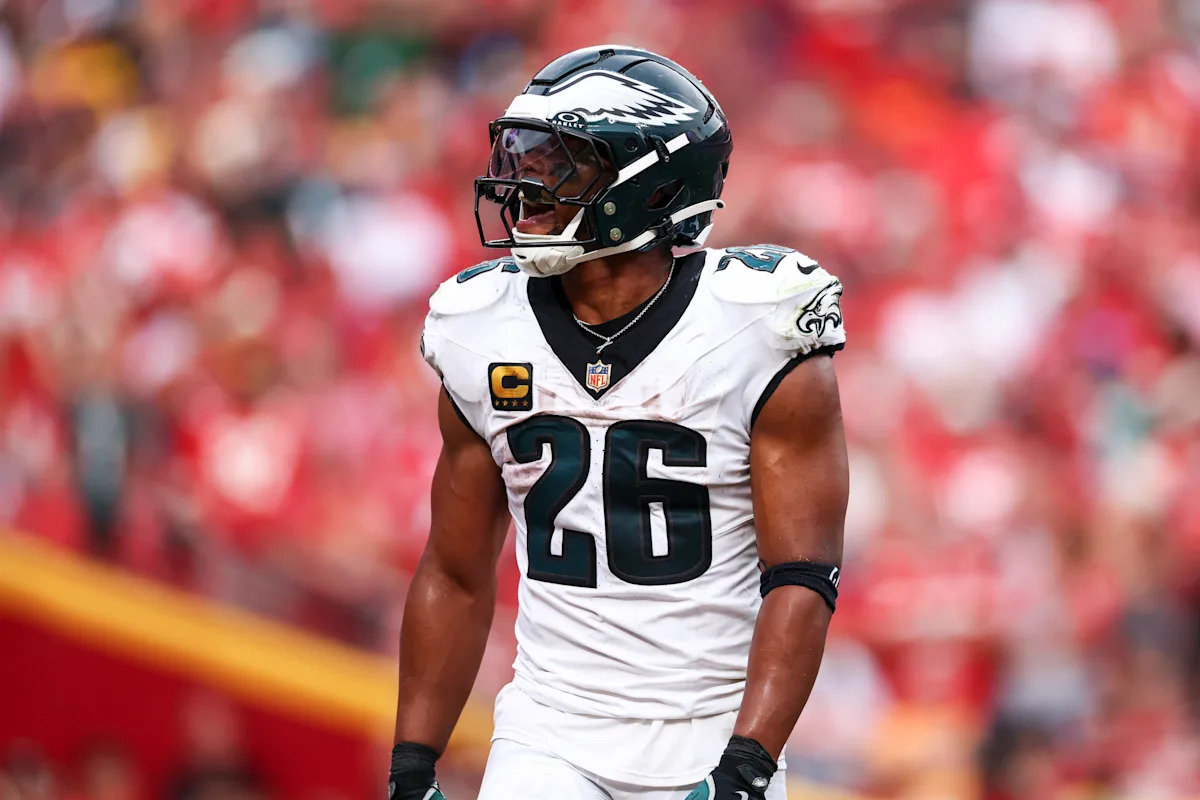 Travis Kelce and Saquon Barkley Fined: NFL’s Crackdown on Unsportsmanlike Conduct