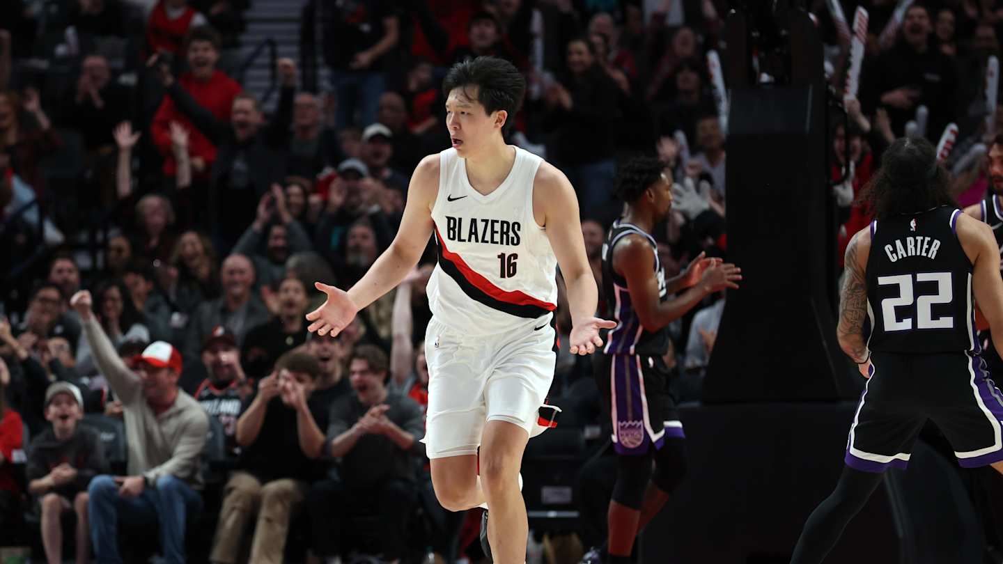 Blazers’ Yang Hansen Impresses Billups: A Rising Star?