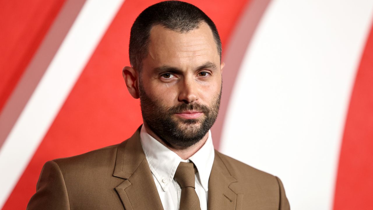 Penn Badgley’s Favorite Books: A Must-Read List | FYM News