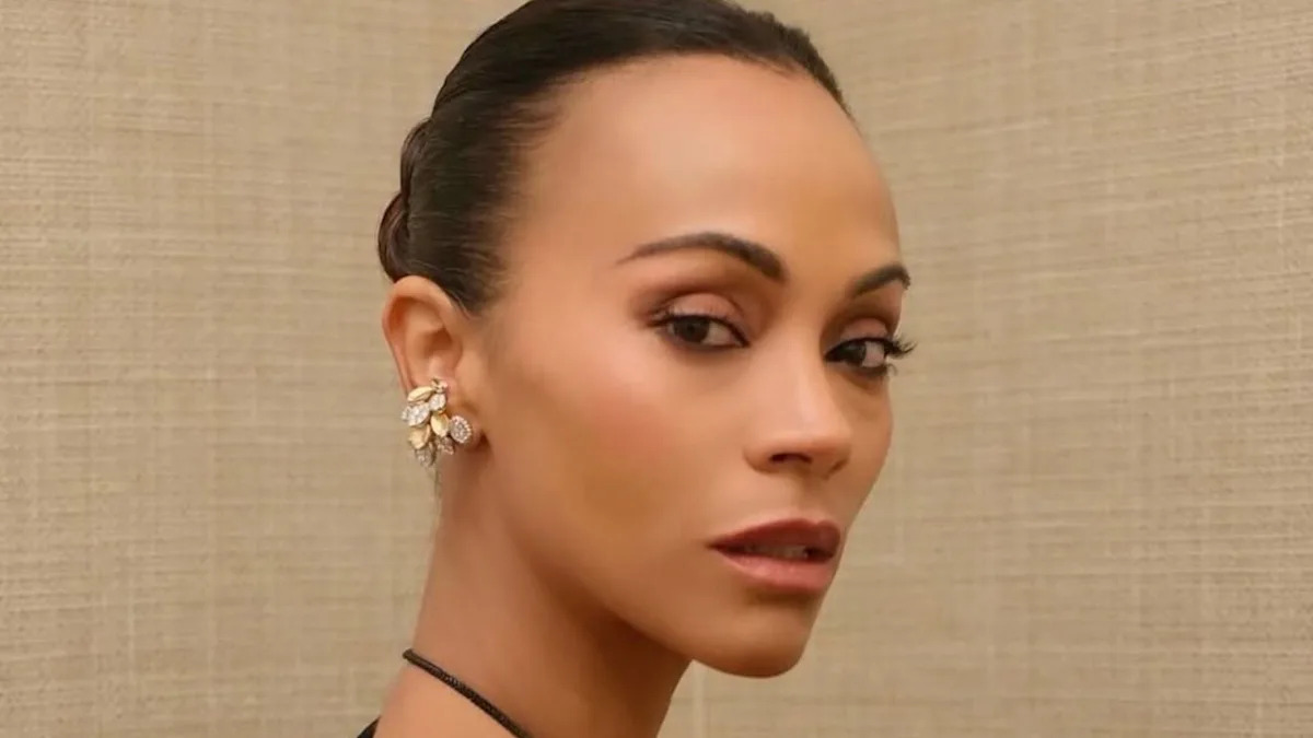 Zoe Saldaña’s Tattoo-Baring Bodysuit: The New Off-Duty Fashion Trend